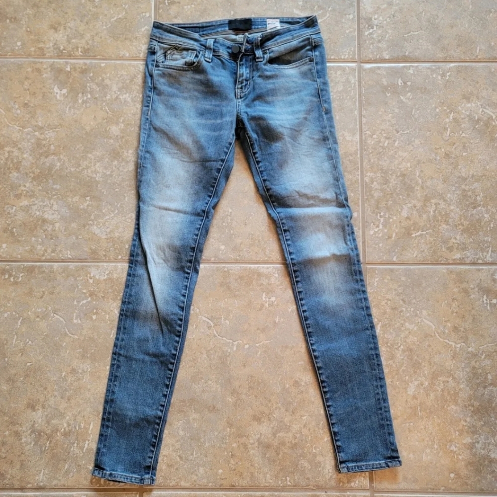 Buckle Black Light Wash Candiani Fit No 53 Skinny Jeans Sz 25x32